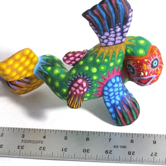 Zeny Fuentes Y Reyna Alebrije Wood Hand Carved/Painted Fish from Oaxaca Mexico - Picture 9 of 15